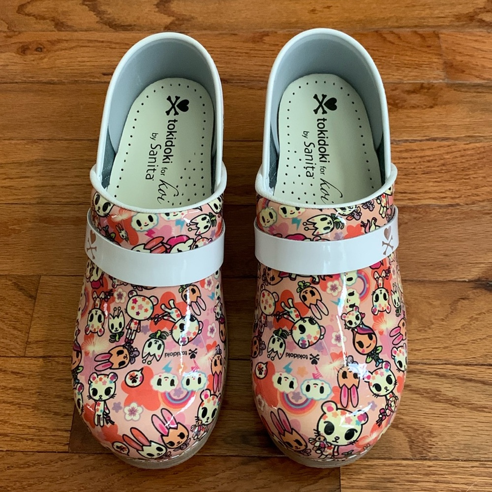 🌸Tokidoki Koi Clogs 38 🌸 BN in box